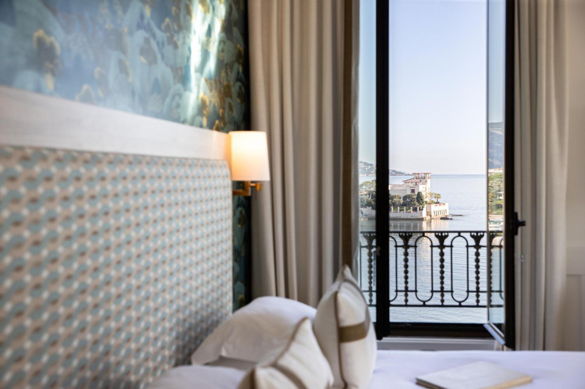 Royal-riviera Hotel