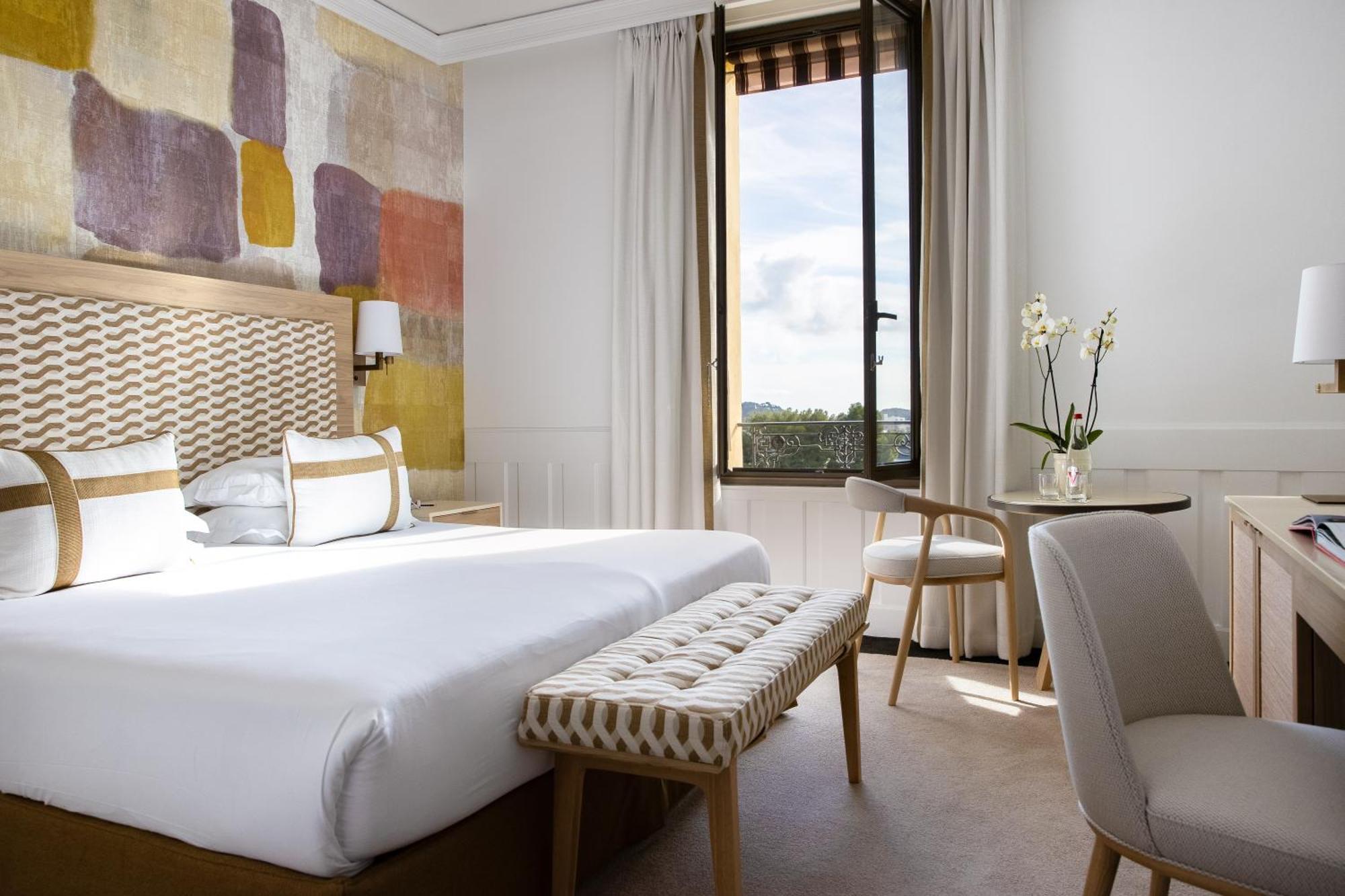 Hotel Royal-riviera 5*